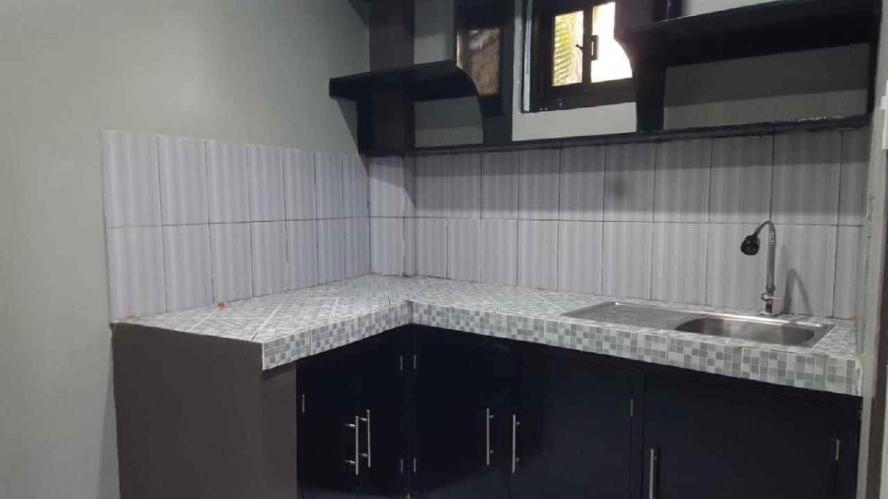 Panci'S Guesthouse Пуерто Галера Екстериор снимка